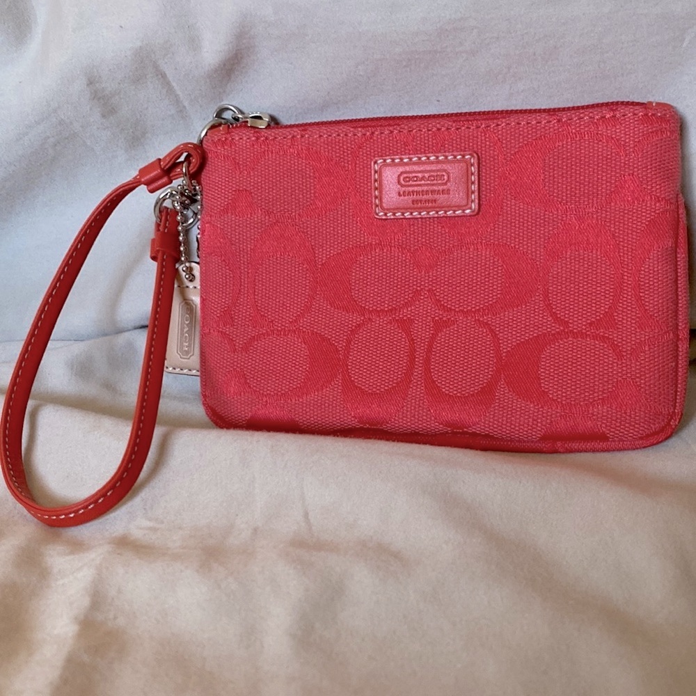 Coach Signature Red Jacquard Corner Zip Card Holder Wristlet